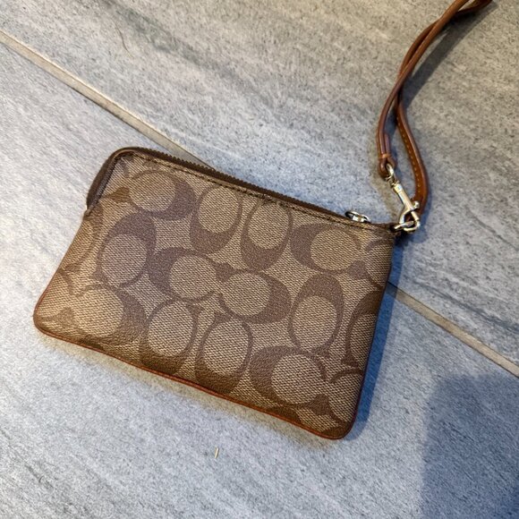 Coach wristlet Signature Canvas with leather - Picture 2 of 6